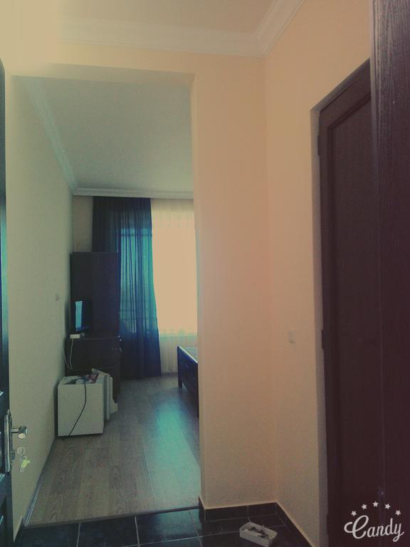 Green Hotel Kvariati Bagian luar foto