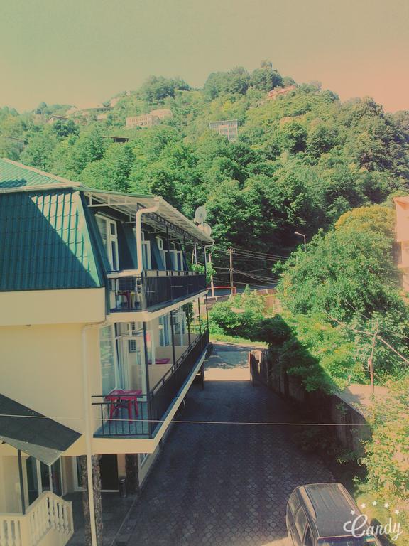 Green Hotel Kvariati Bagian luar foto
